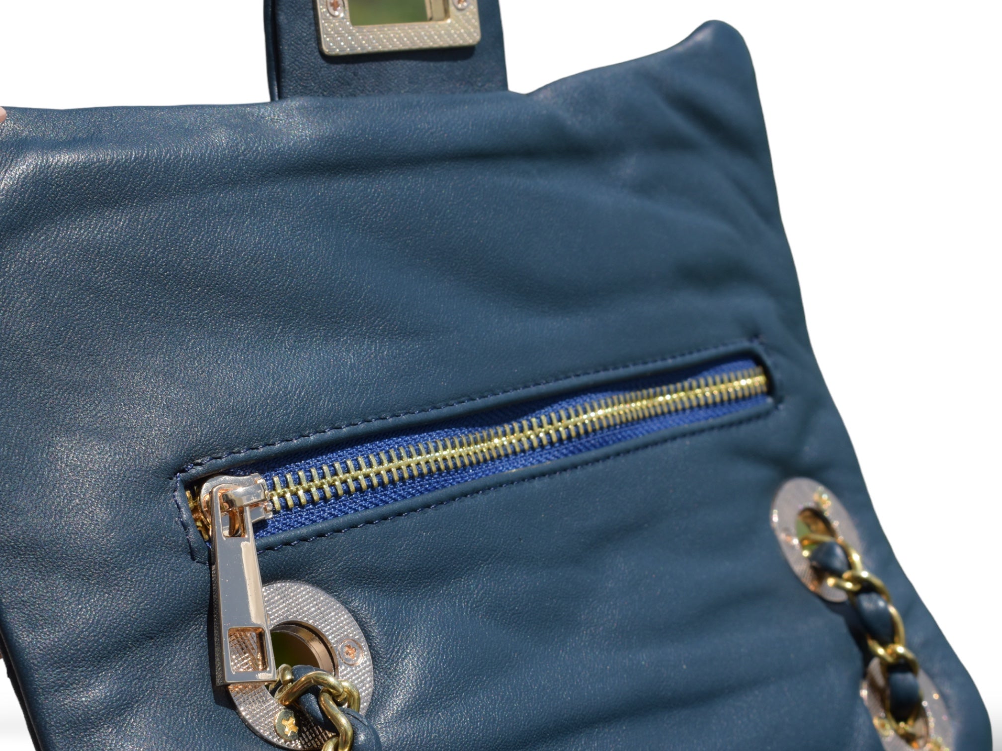 MILÁN BLUE CAPITONER
