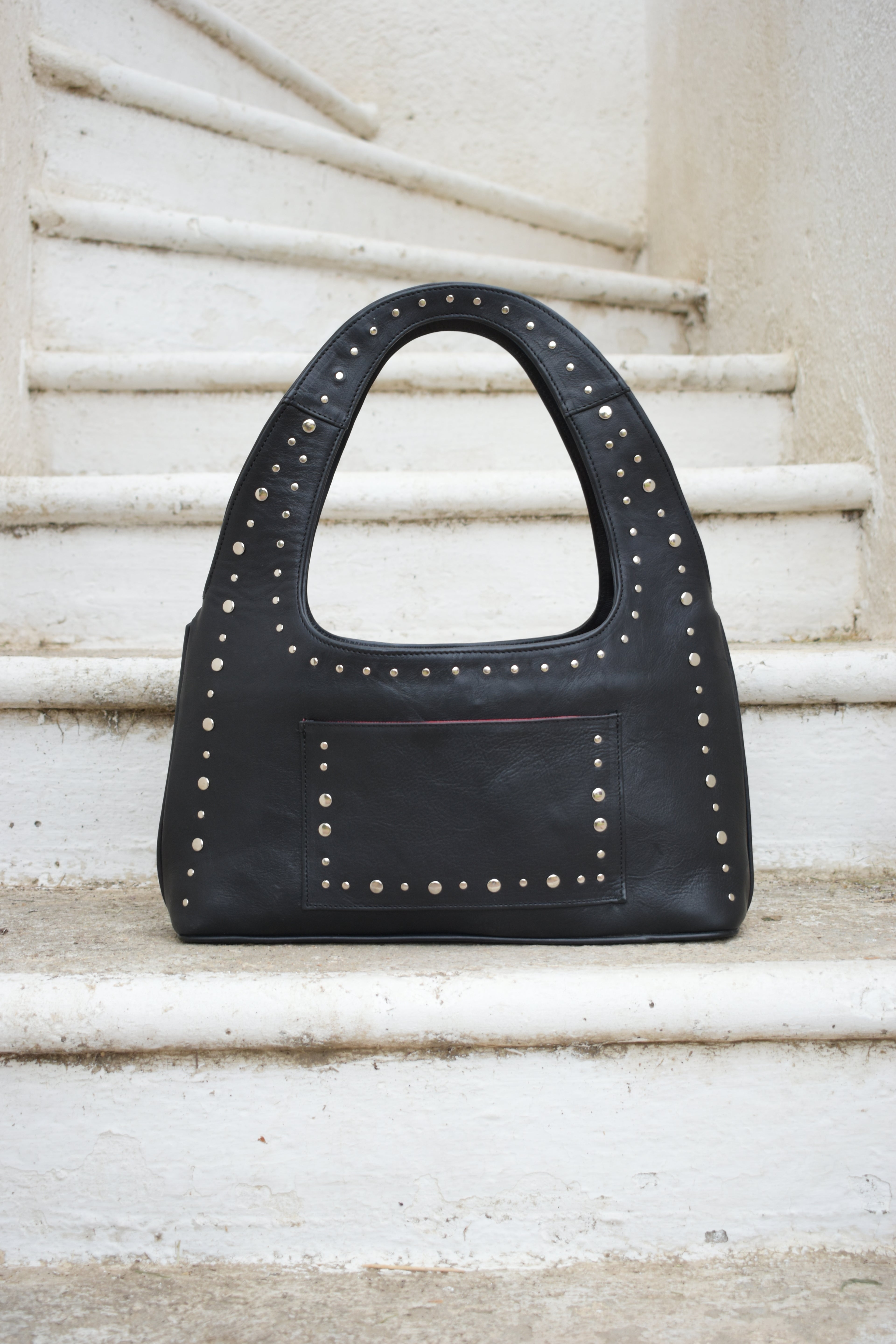MONARCH BLACK