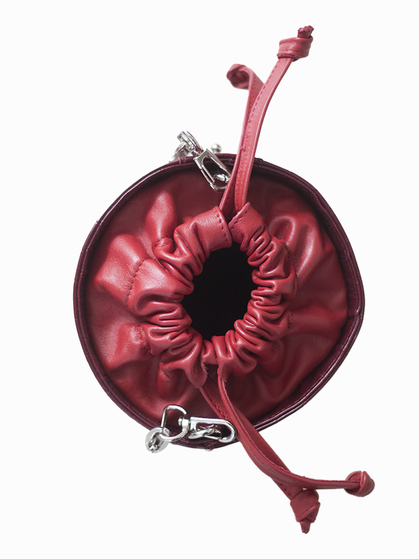 Bucket bag wine